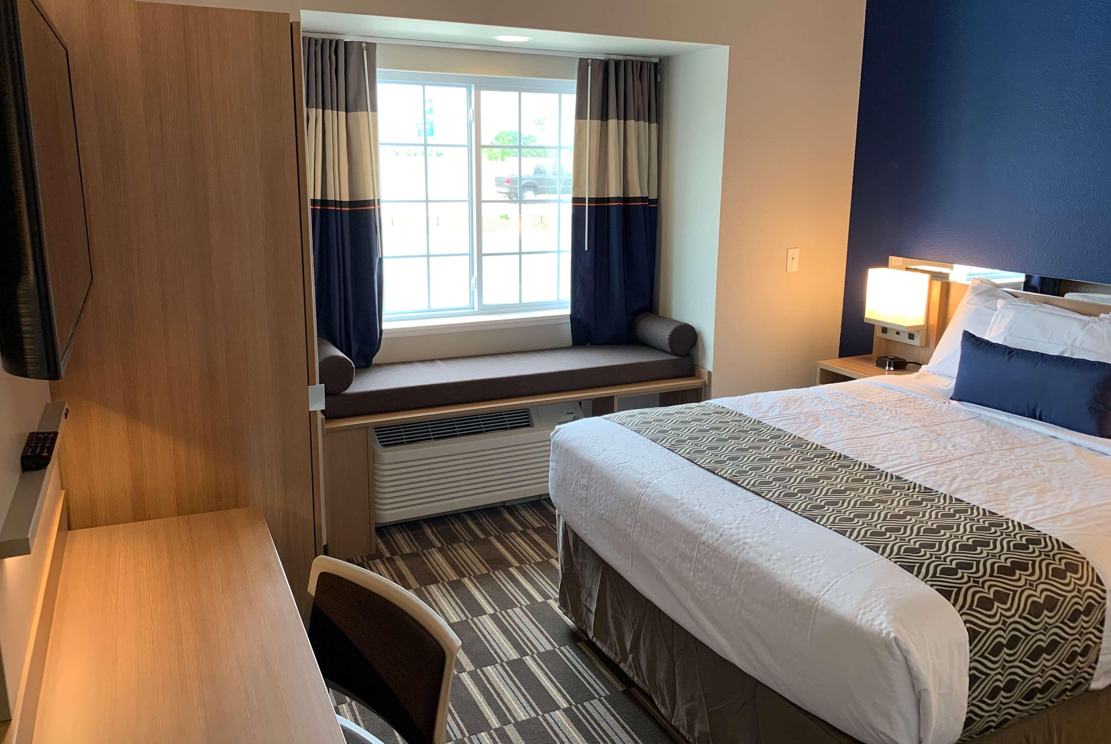 Microtel Inn & Suites By Wyndham Fountain Fort Carson מראה חיצוני תמונה
