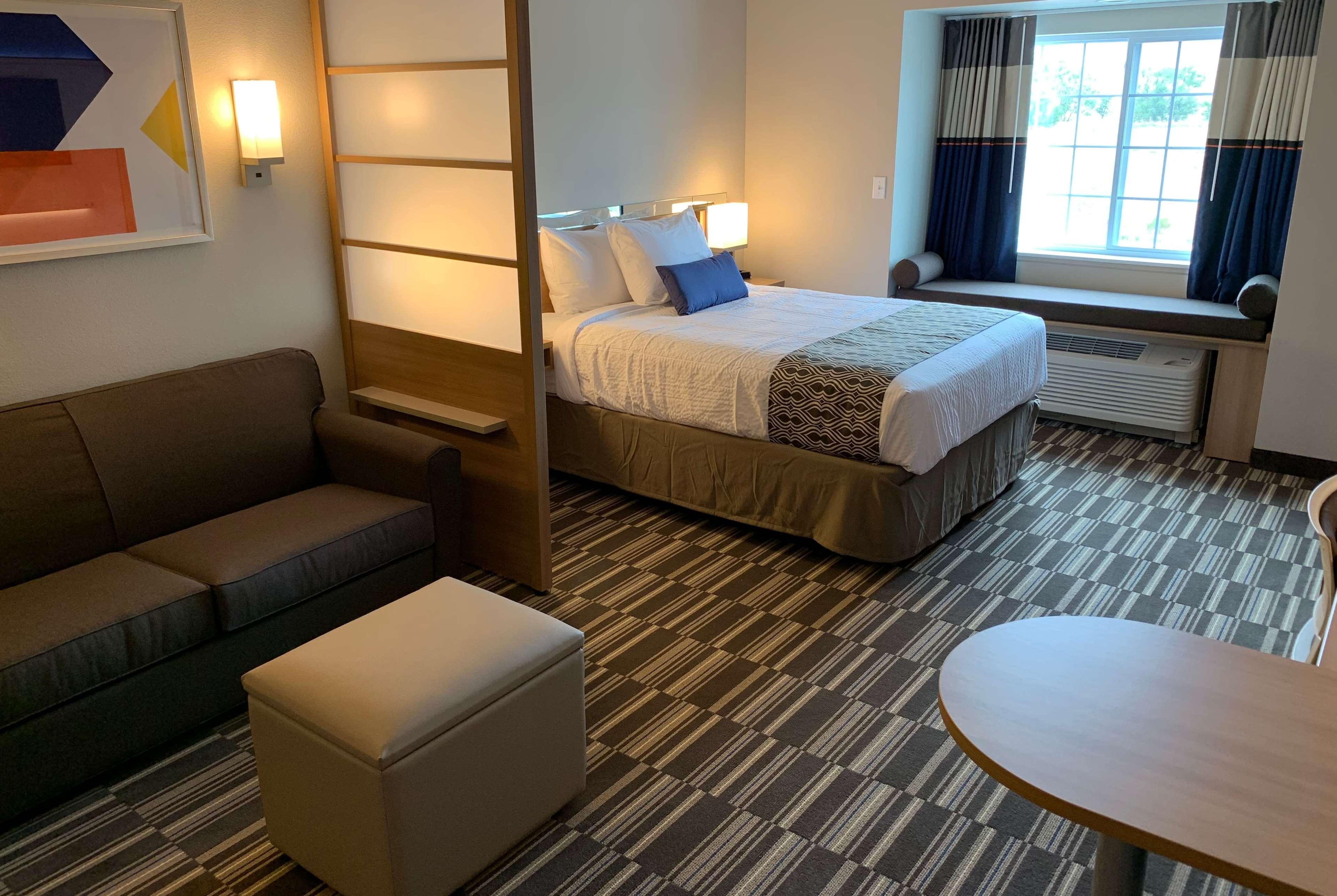 Microtel Inn & Suites By Wyndham Fountain Fort Carson מראה חיצוני תמונה